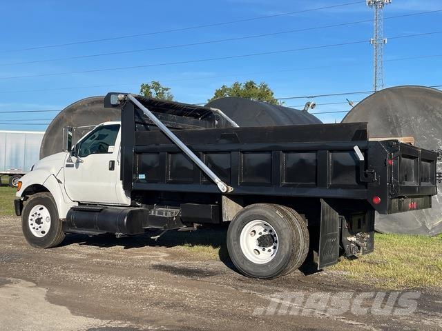Ford F-750 Lastbiler med tip