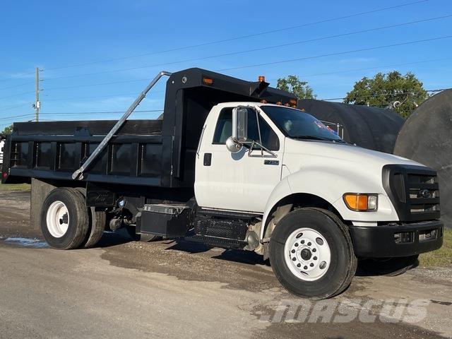 Ford F-750 Lastbiler med tip