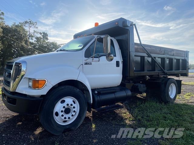 Ford F-750 Lastbiler med tip