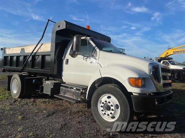 Ford F-750 Lastbiler med tip