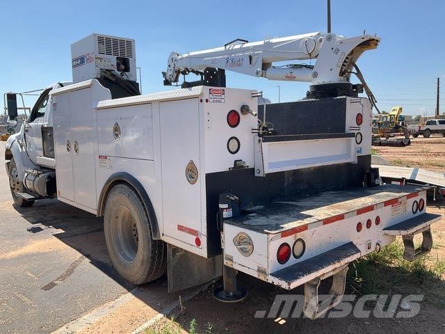 Ford F-750 Forsvar/Miljø