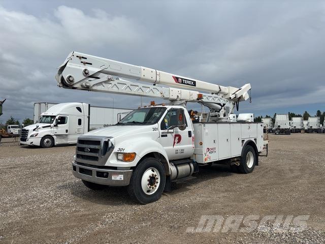 Ford F-750 Lastbilmonterede lifte