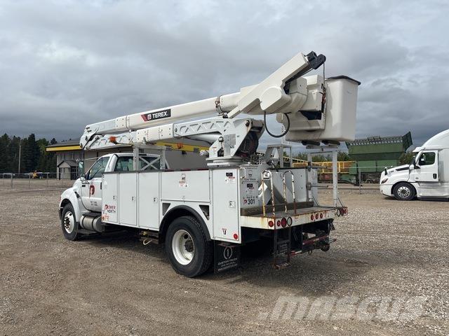 Ford F-750 Lastbilmonterede lifte