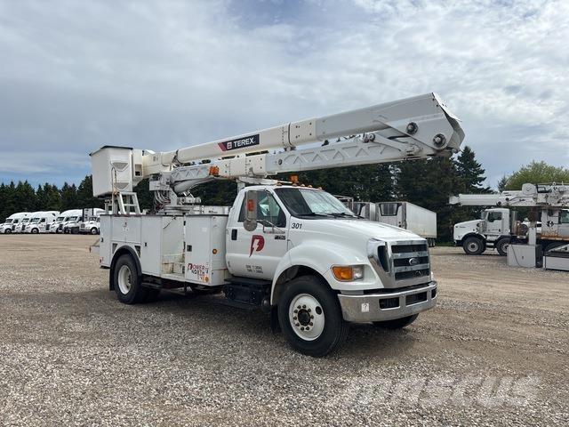 Ford F-750 Lastbilmonterede lifte