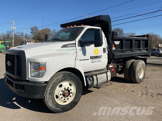 Ford F-750 Lastbiler med tip