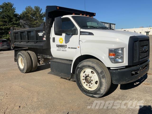 Ford F-750 Lastbiler med tip