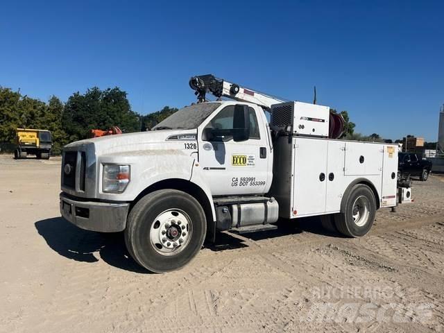 Ford F-750 XL Forsvar/Miljø