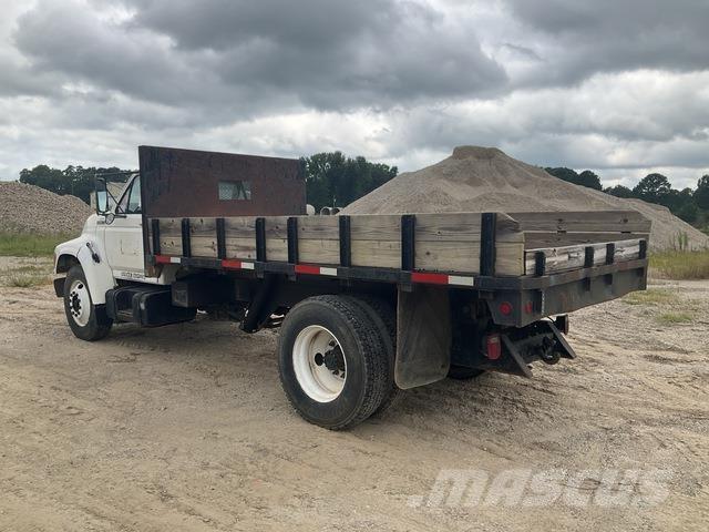 Ford F-800 Lastbiler med tip