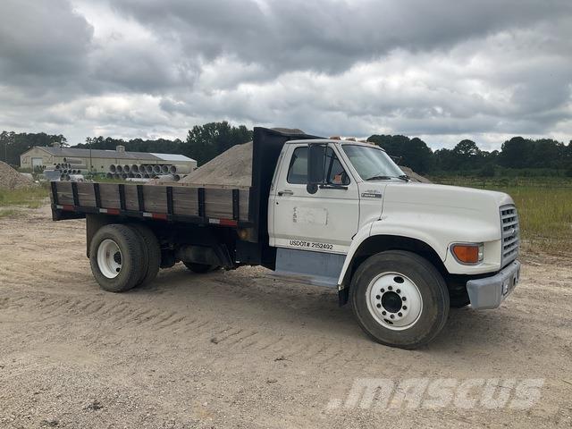 Ford F-800 Lastbiler med tip