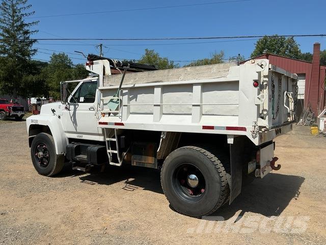 Ford F-800 Lastbiler med tip