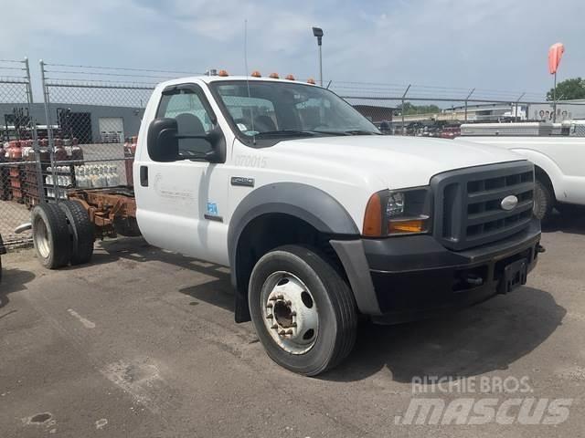 Ford F450 Kabiner og interiør