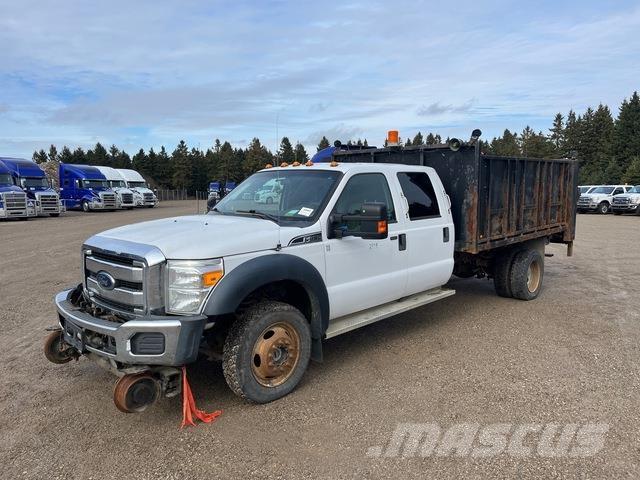 Ford F550 Lastbil med lad/Flatbed