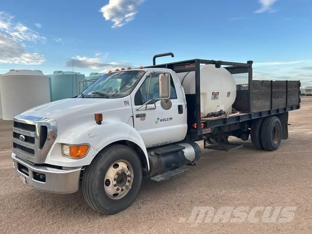 Ford F650 Tankvogne - vand