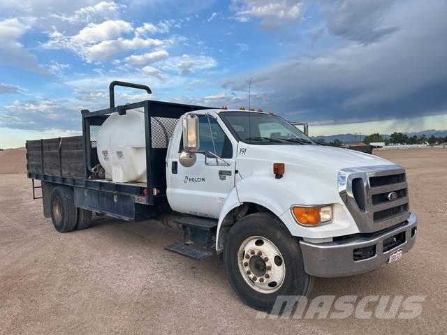 Ford F650 Tankvogne - vand