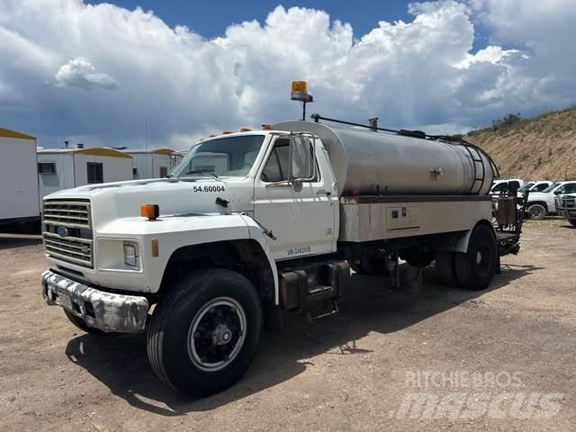 Ford F700 Betonbiler