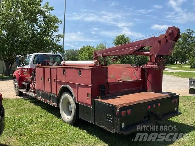 Ford F750 Forsvar/Miljø