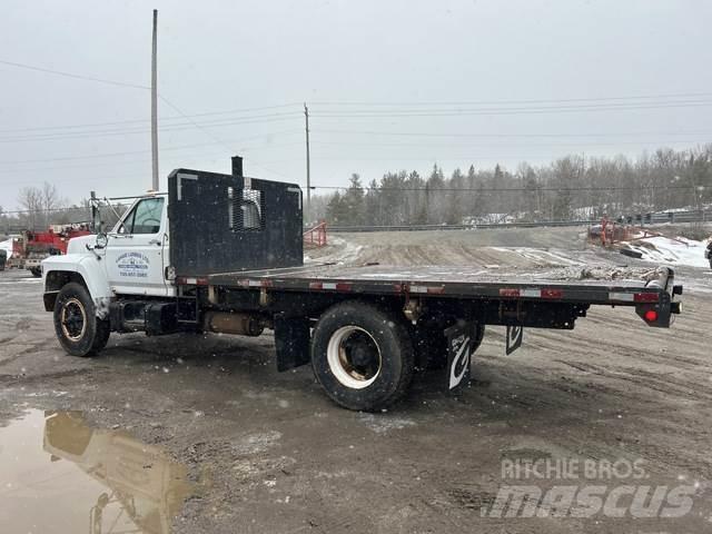 Ford F800 Lastbiler med tip
