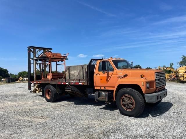 Ford F800 Forsvar/Miljø