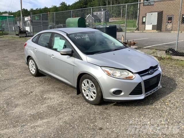 Ford Focus SE Biler