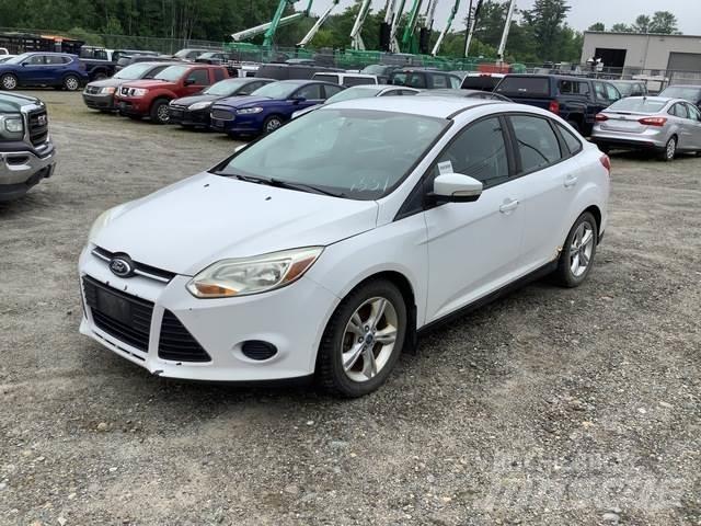 Ford Focus SE Biler