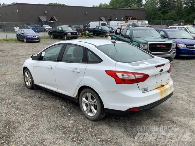 Ford Focus SE Biler
