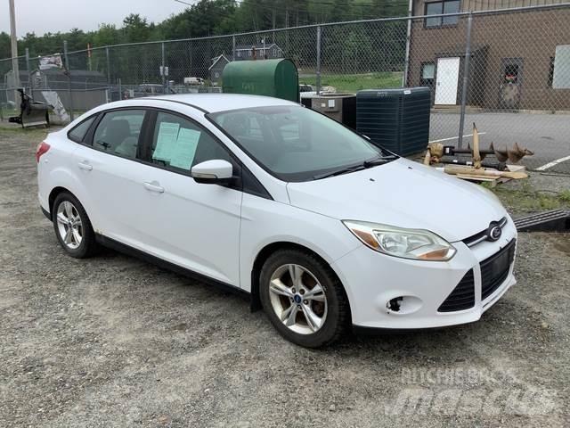 Ford Focus SE Biler