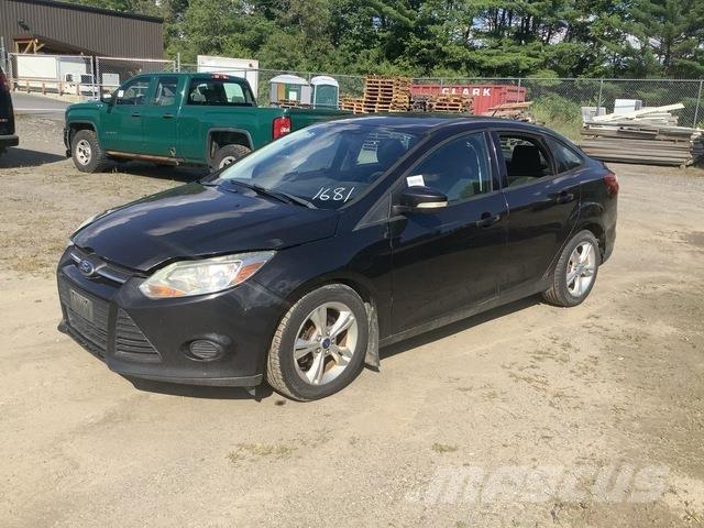 Ford Focus SE Biler