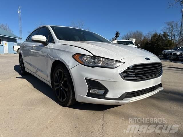 Ford Fusion Biler