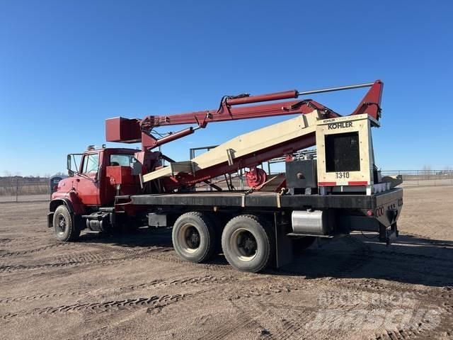 Ford L8000 Entreprenør - Andet