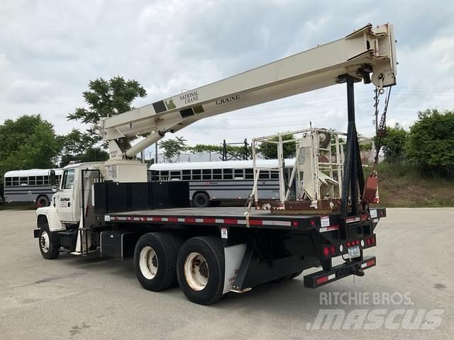 Ford L8000 Andre lastbiler