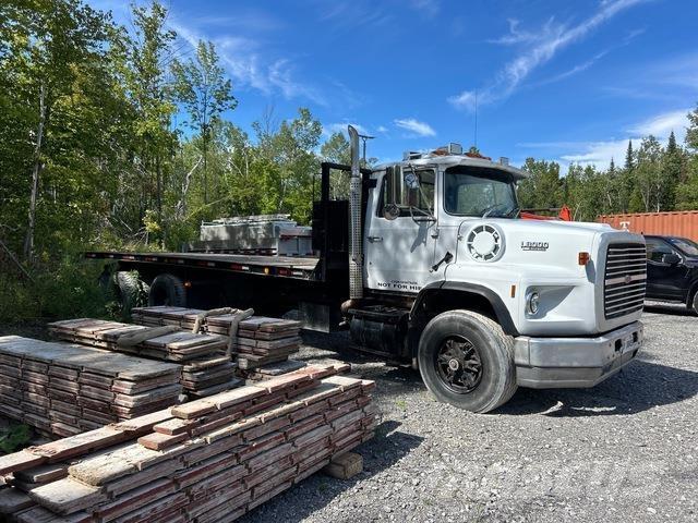 Ford L8000 Bjærgningskøretøjer