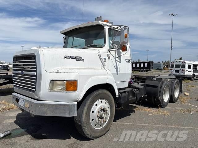 Ford L9000 Trækkere