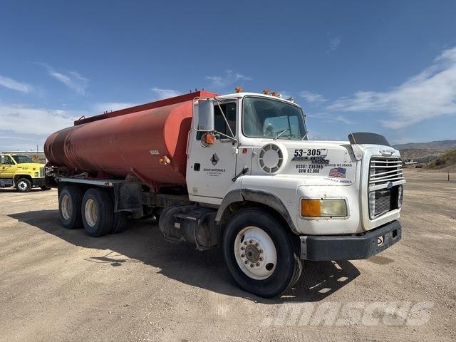 Ford L9000 Tankvogne - vand