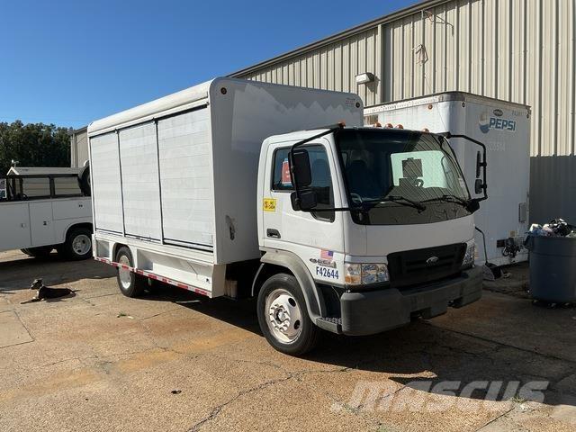 Ford LCF Lastbiler til transport af drikkevarer