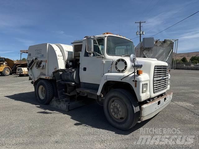 Ford LN7000 Fejebiler