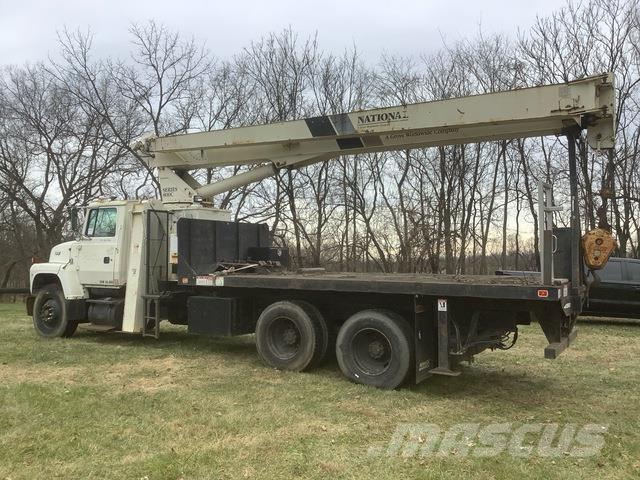 Ford LNT8000 Andre lastbiler