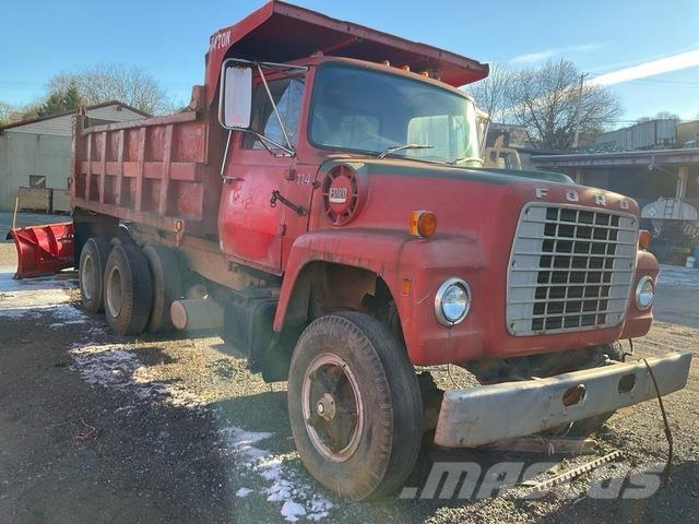 Ford LT8000 Lastbiler med tip