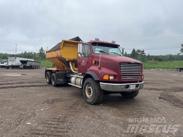 Ford LTS 9000 Sneskovle og -plove
