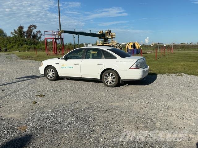 Ford Taurus Biler