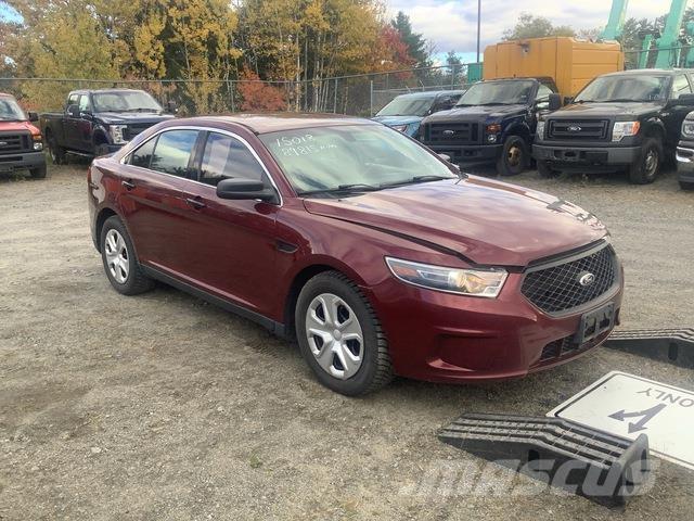 Ford Taurus Biler