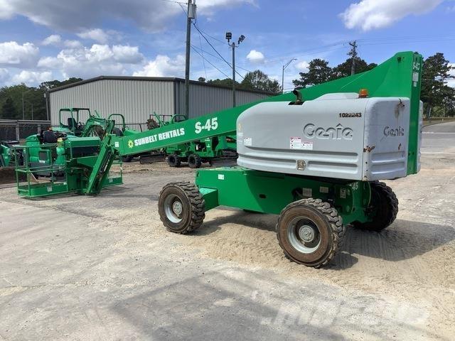 Genie S-45 Teleskoplifte