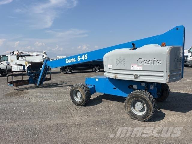 Genie S-45 Teleskoplifte