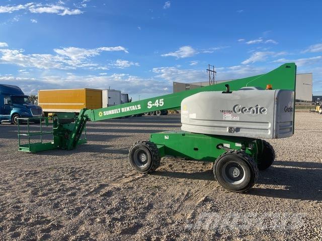 Genie S-45 Teleskoplifte