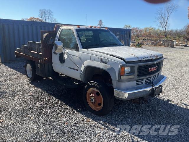 GMC 3500HD Lastbil med lad/Flatbed