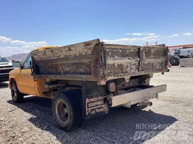 GMC C3500 Lastbiler med tip