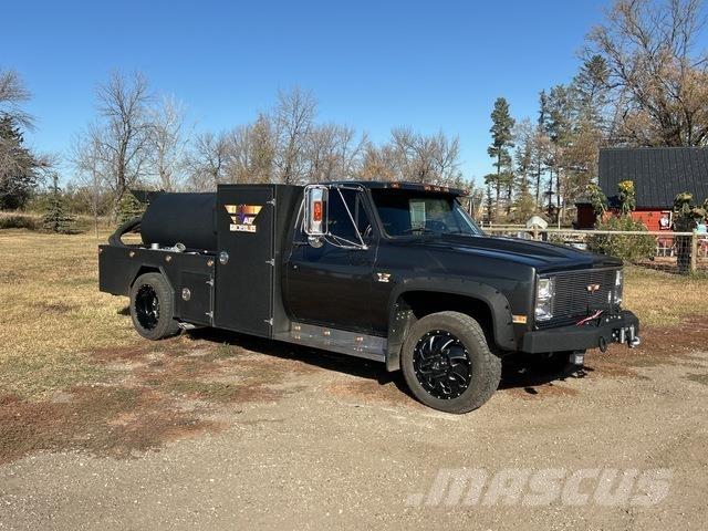 GMC V3500 Slamsuger