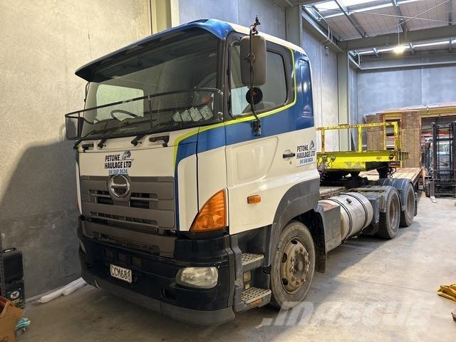 Hino 1ELPG-WPN Trækkere