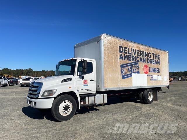 Hino 268 Lastbil - Gardin