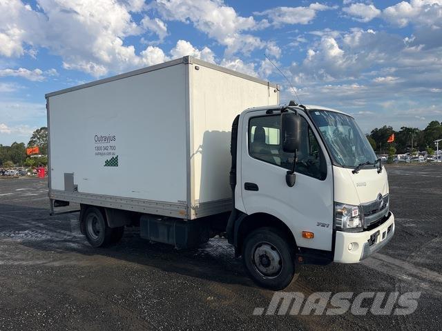 Hino 300 721 Fast kasse