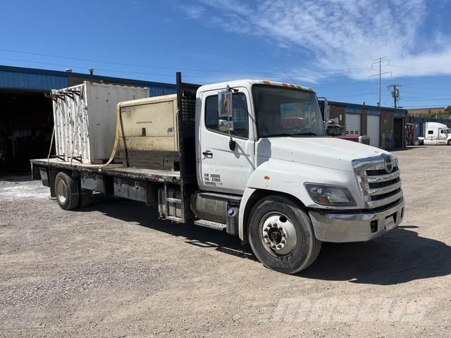 Hino 308 Lastbil med lad/Flatbed